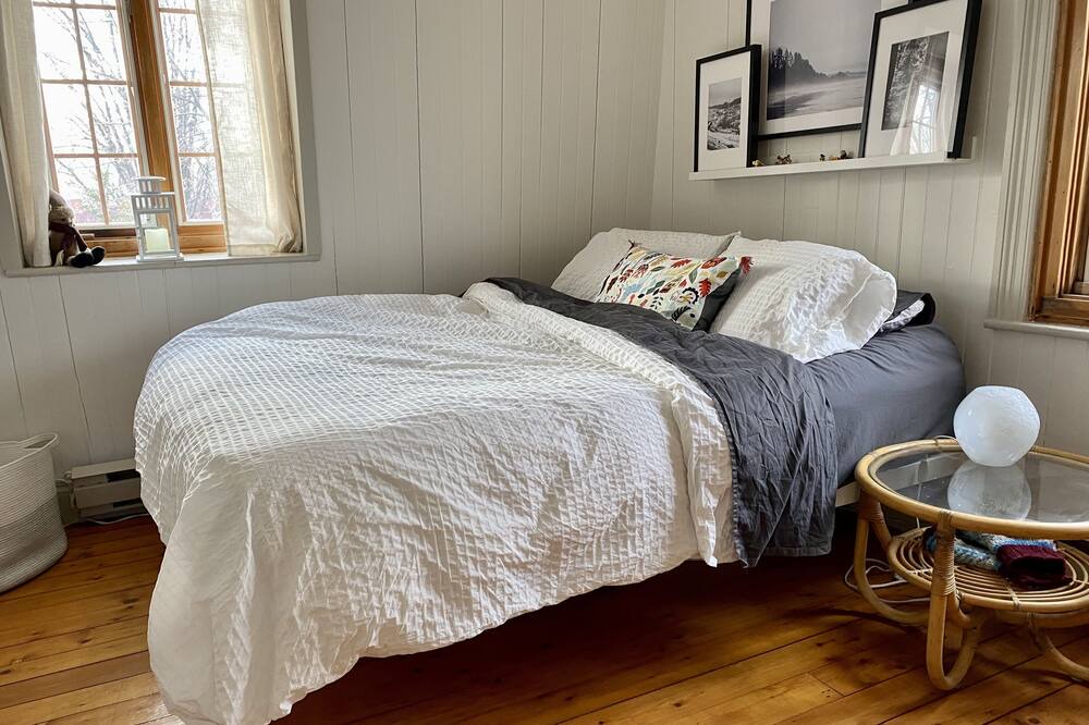 Photo of Bedroom in Saint-Laurent-de-l'ile d'Orleans