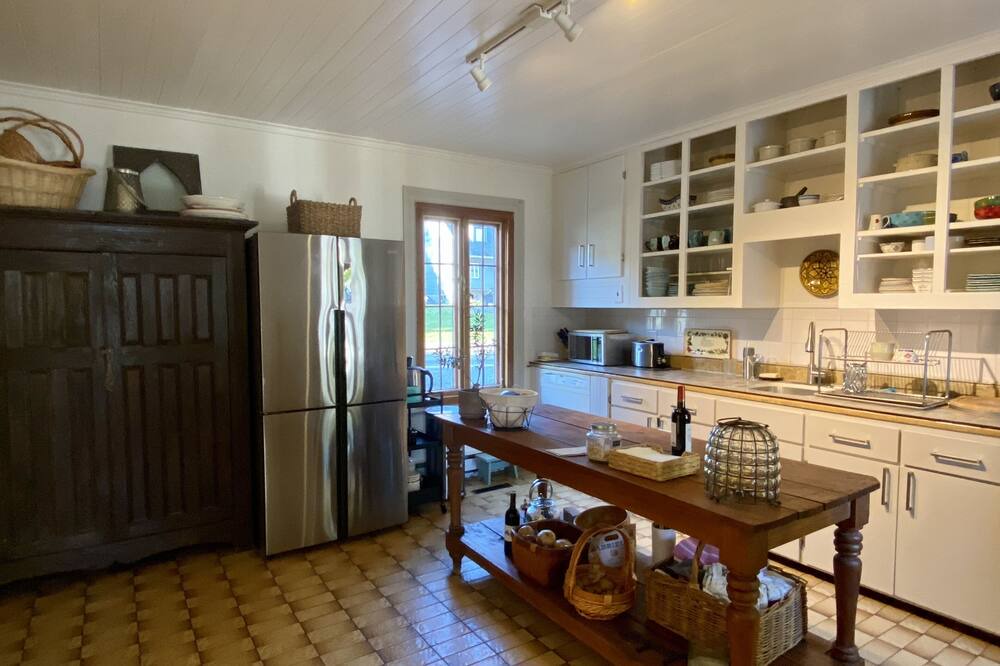 Photo of Kitchen in Saint-Laurent-de-l'ile d'Orleans