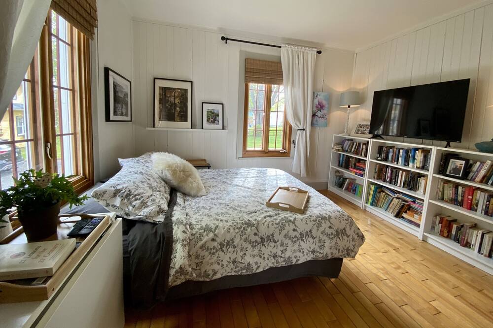 Photo of Bedroom in Saint-Laurent-de-l'ile d'Orleans