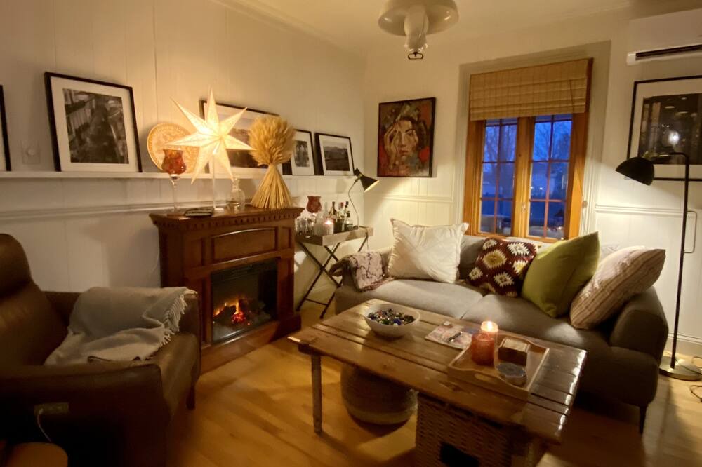 Photo of Livingroom in Saint-Laurent-de-l'ile d'Orleans