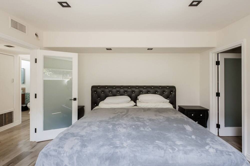 Photo of Bedroom in Melrose