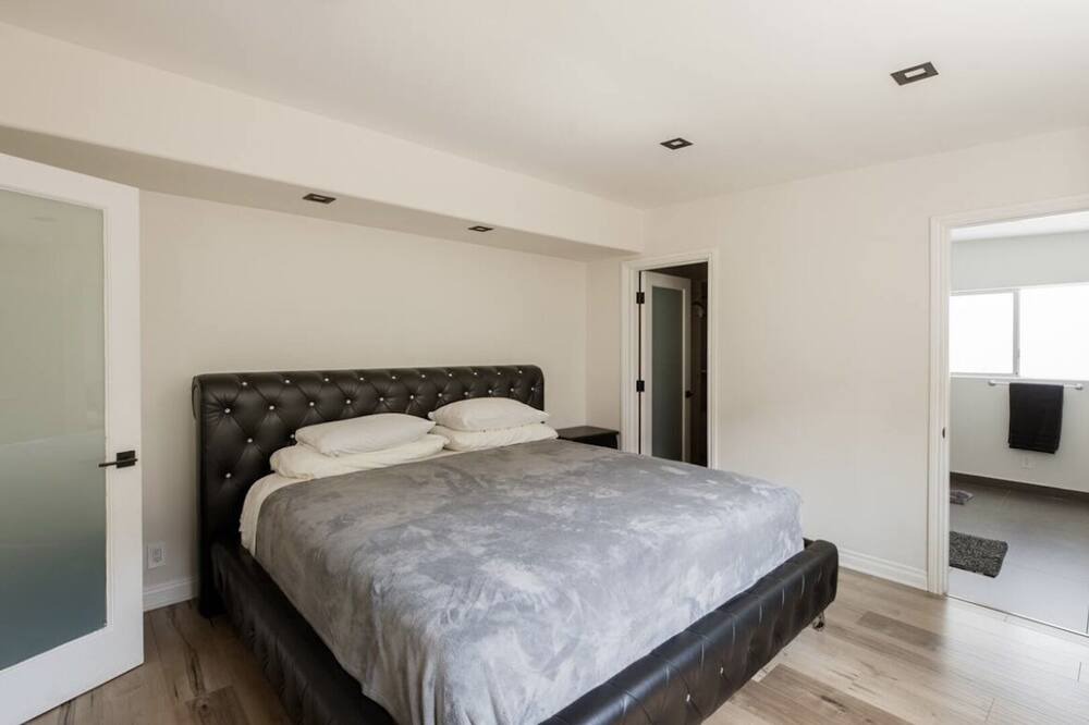 Photo of Bedroom in Melrose