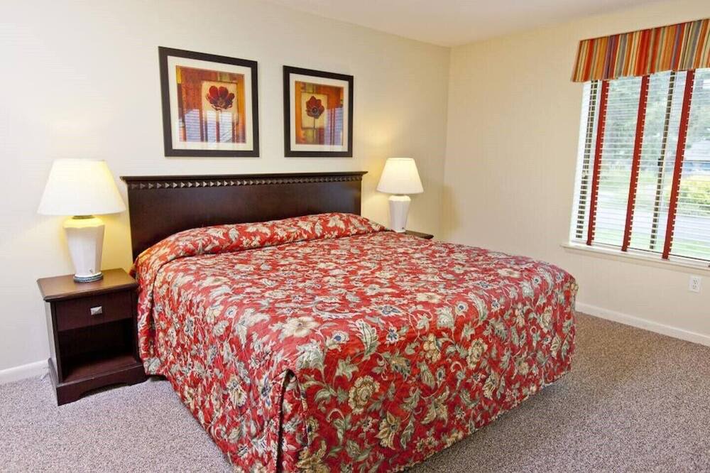 Photo of Bedroom in Brewster