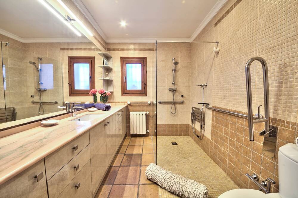 Photo of Bathroom in Cap de la Nau