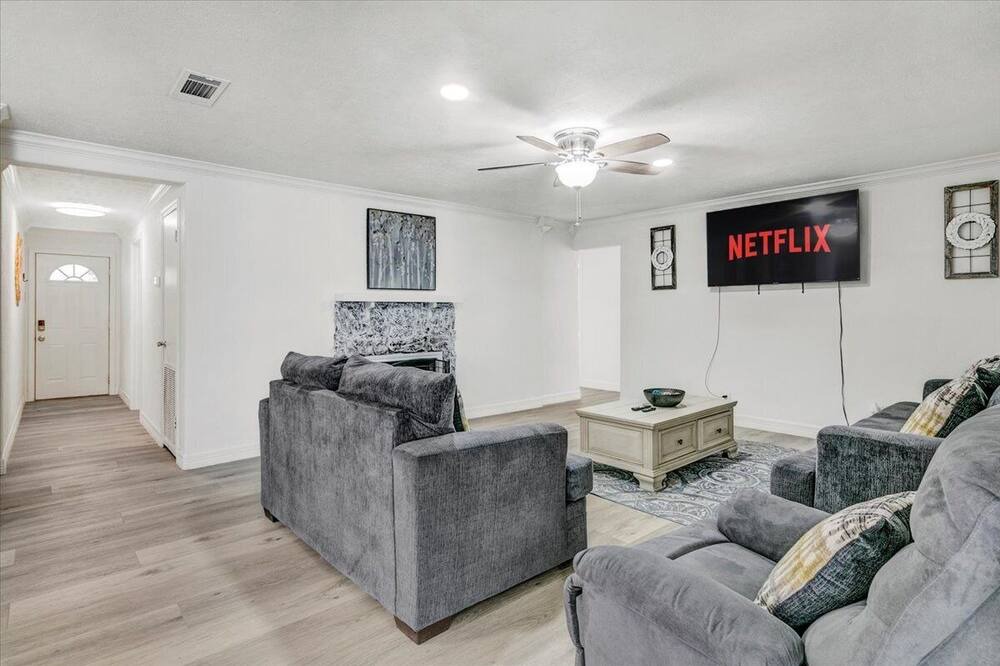 Photo of Livingroom in Voth