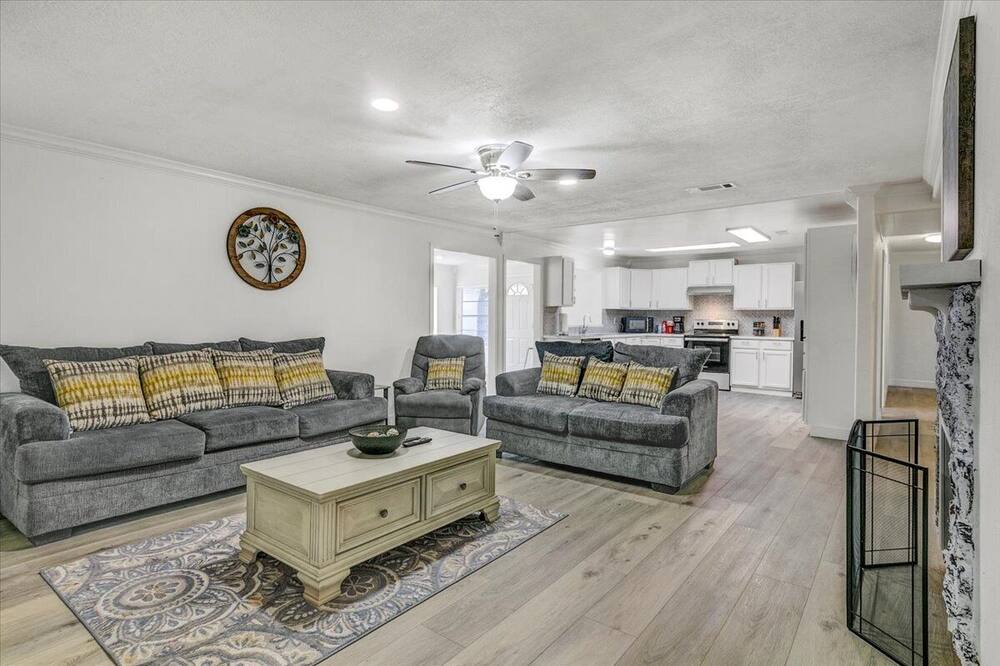 Photo of Livingroom in Voth