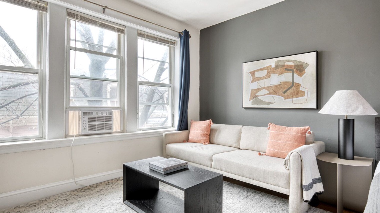 Photo of Livingroom in Somerville