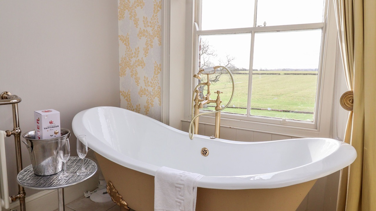 Photo of Others in Ryther