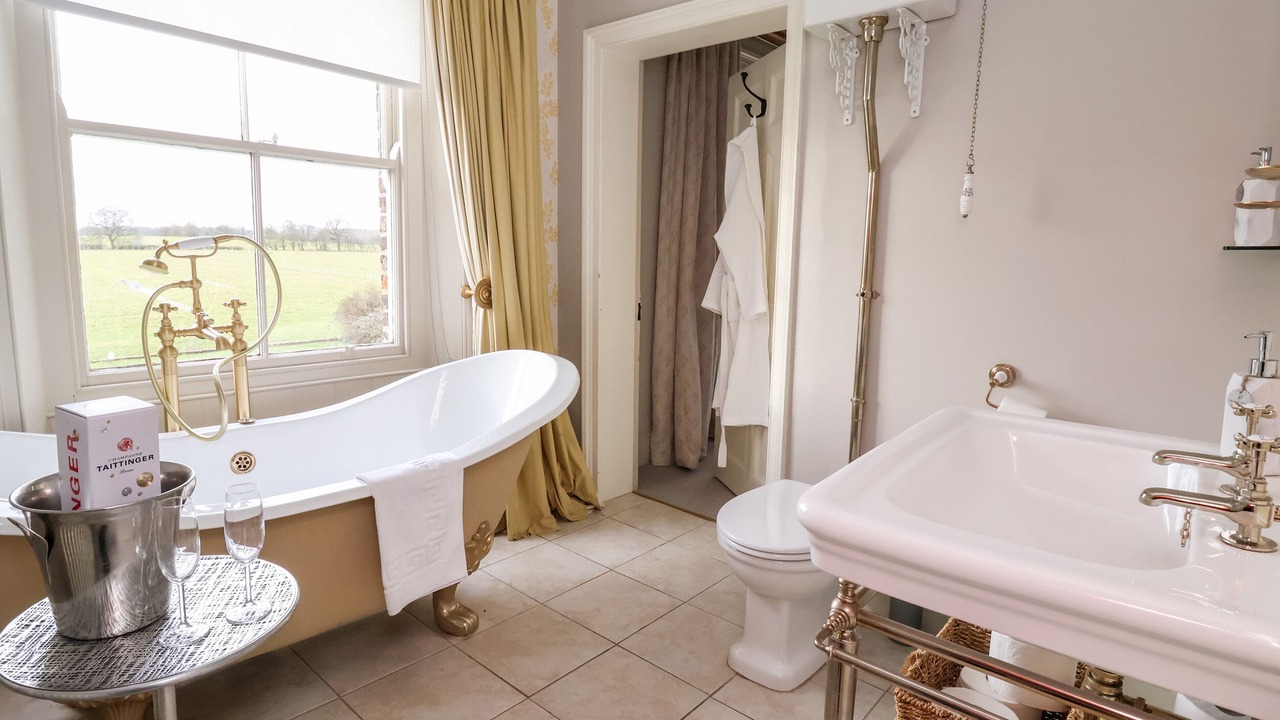 Photo of Others in Ryther