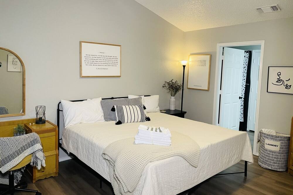 Photo of Bedroom in Lubbock
