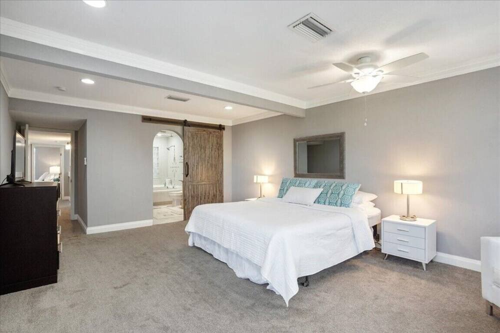 Photo of Bedroom in Rough Hollow