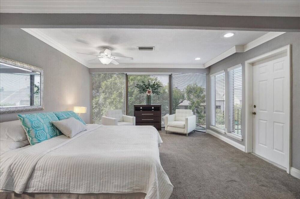 Photo of Bedroom in Rough Hollow