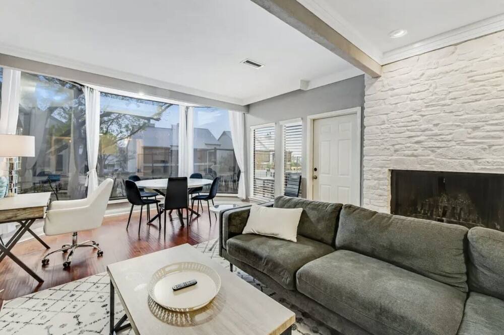 Photo of Outdoor in Rough Hollow