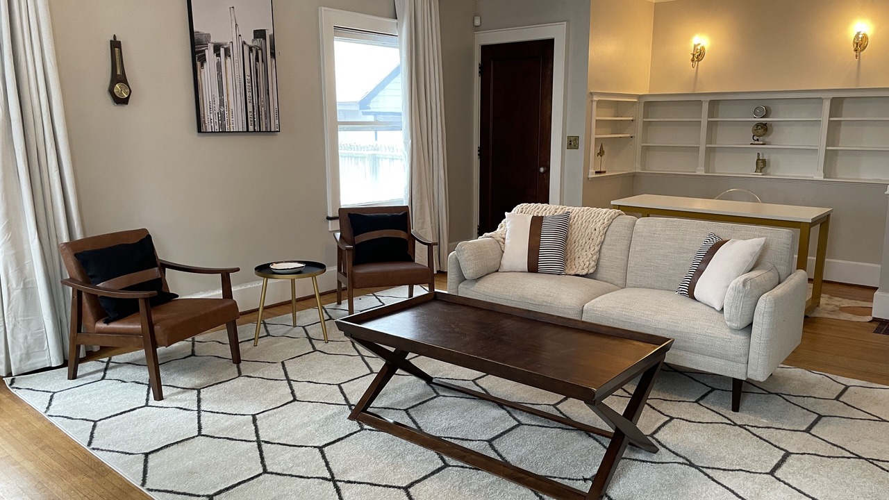 Photo of Livingroom in Downtown Rochester