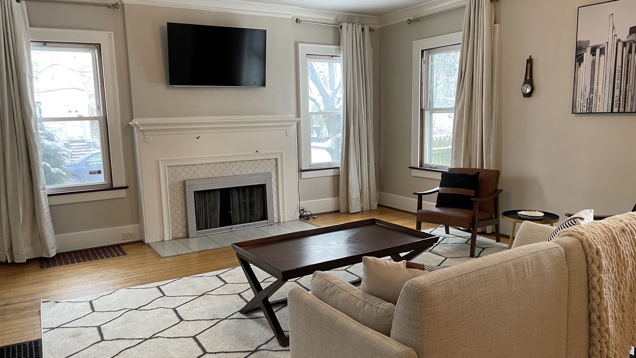 Photo of Livingroom in Downtown Rochester