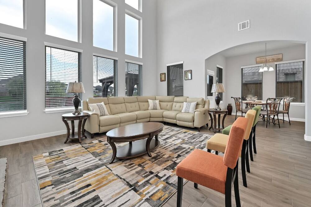 Photo of Livingroom in Missouri City