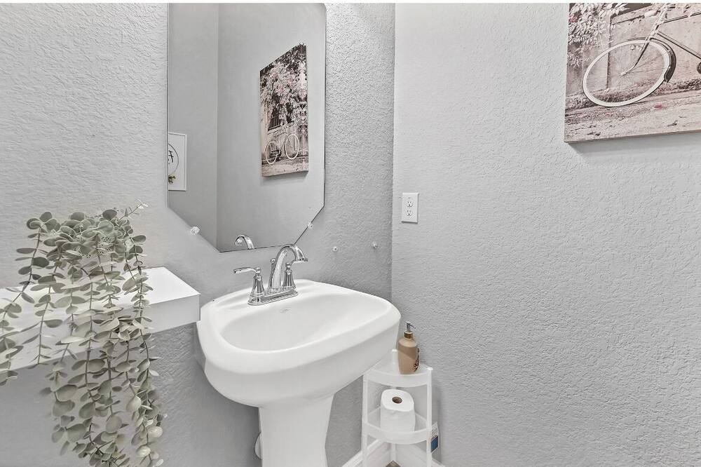 Photo of Bathroom in Missouri City