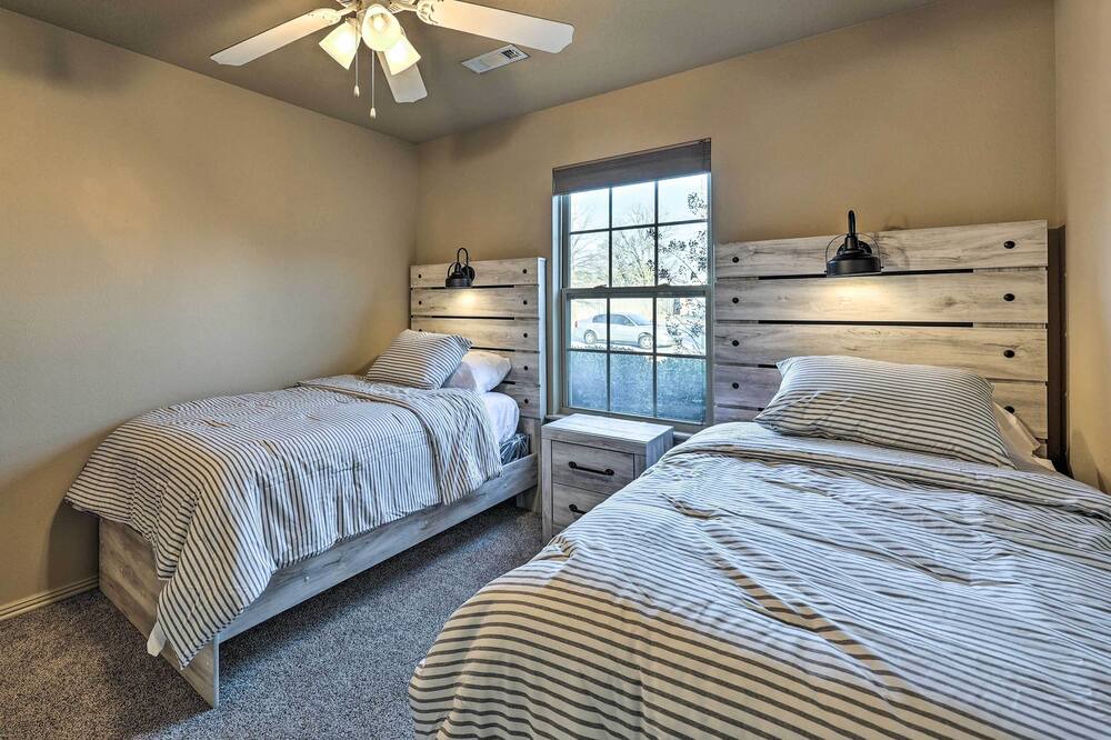 Photo of Bedroom in Springdale