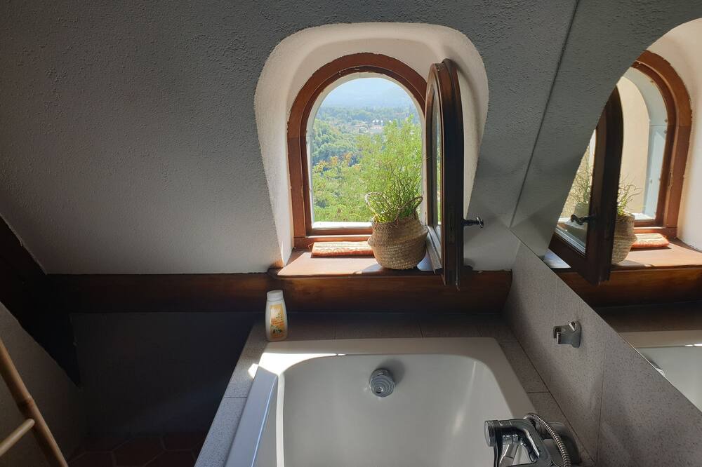 Photo of Bathroom in Saint-Martin-d'Uriage