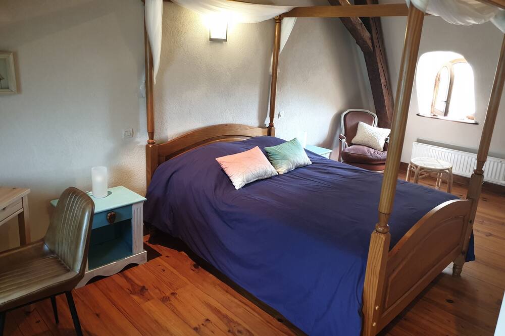 Photo of Bedroom in Saint-Martin-d'Uriage