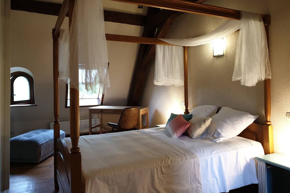 Photo of Bedroom in Saint-Martin-d'Uriage