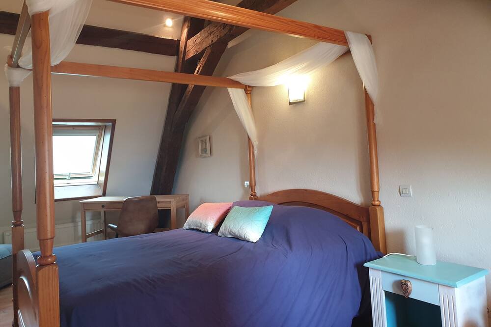 Photo of Bedroom in Saint-Martin-d'Uriage
