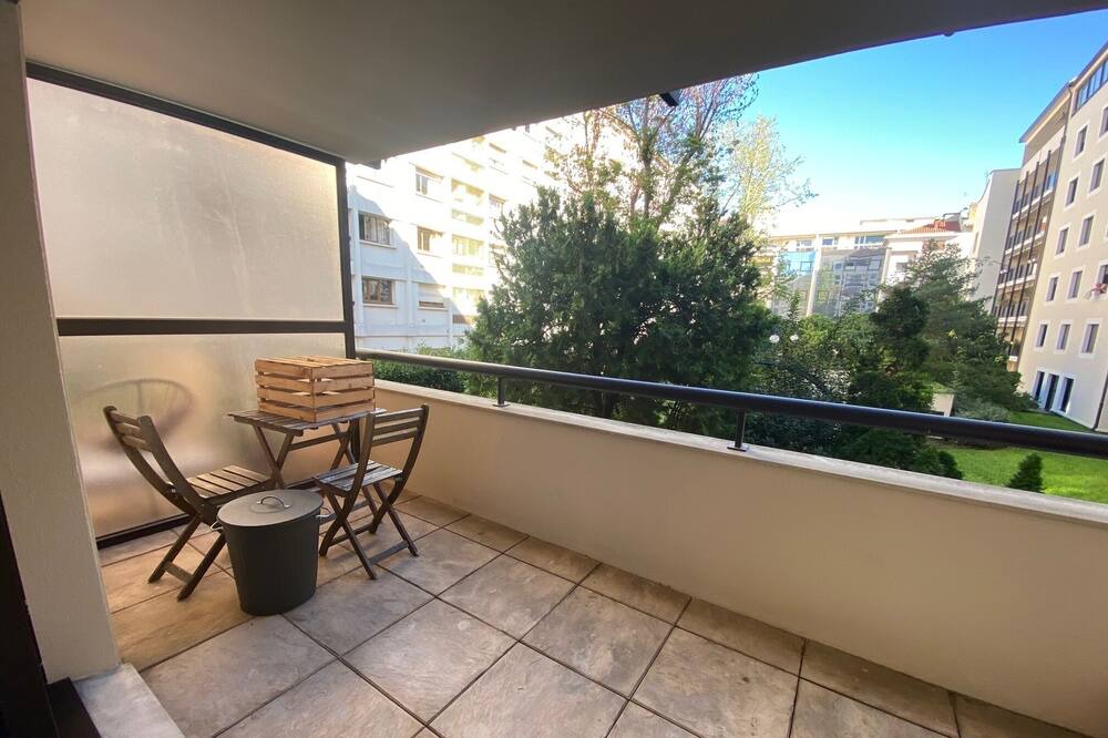 Photo of Outdoor in Puvis De Chavannes - Le Lycee
