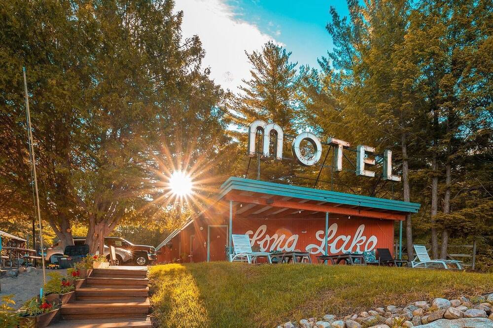 Photo of Others in Long Lake