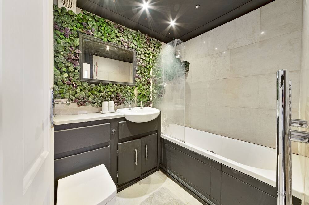 Photo of Bathroom in Highgate