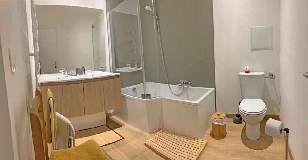 Photo of Bathroom in La Salvetat-sur-Agout