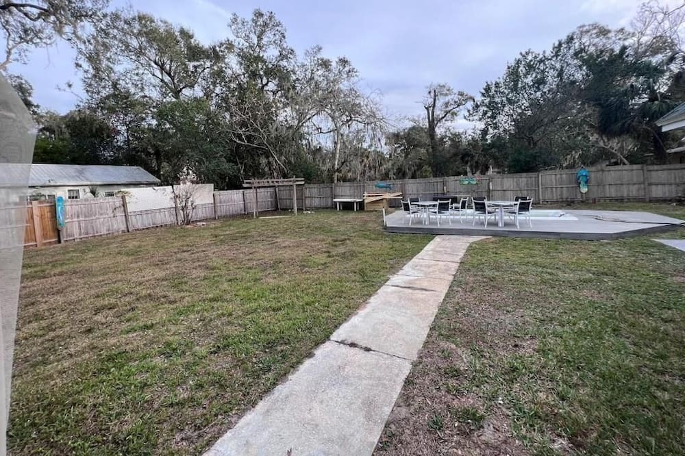 Photo of Outdoor in Holly Heights