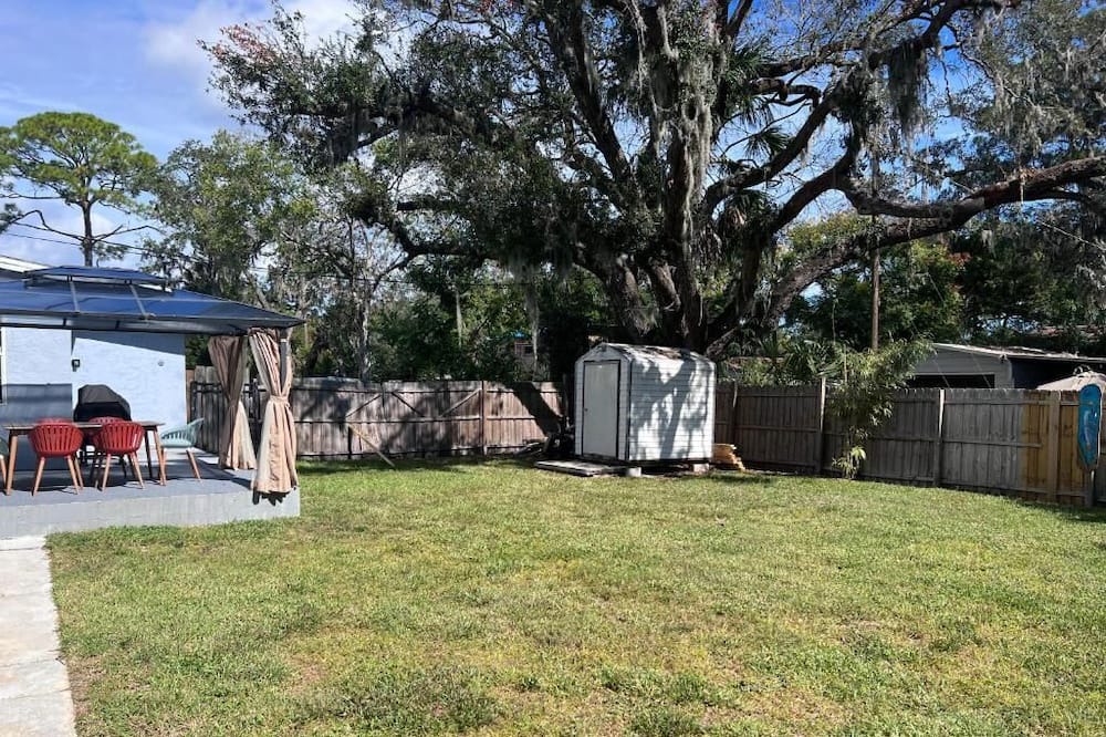 Photo of Outdoor in Holly Heights
