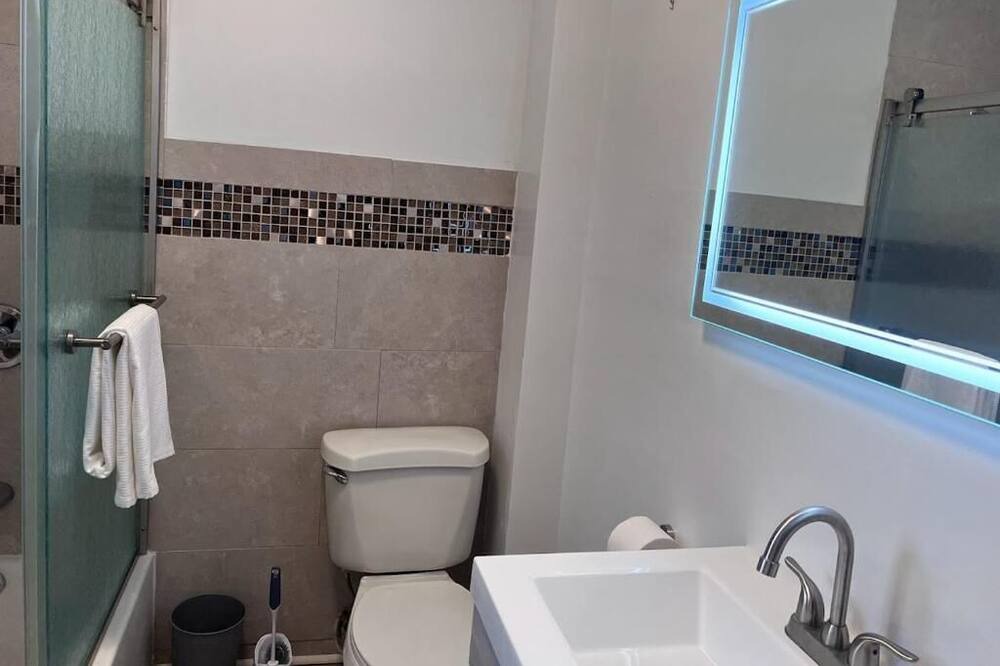 Photo of Bathroom in Holly Heights