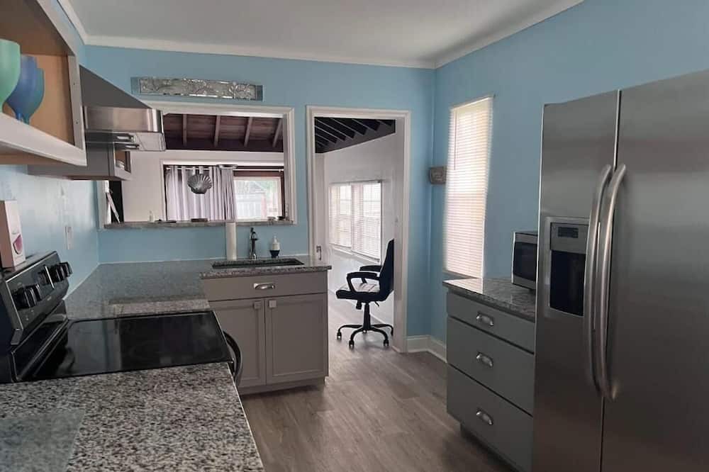 Photo of Kitchen in Holly Heights