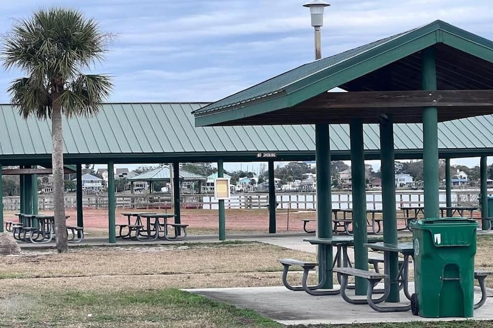 Photo of Outdoor in Holly Heights