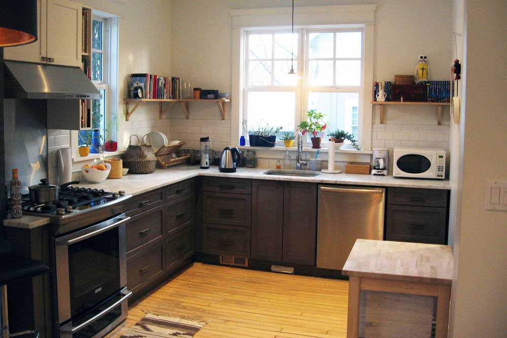 Photo of Kitchen in Saskatoon Downtown