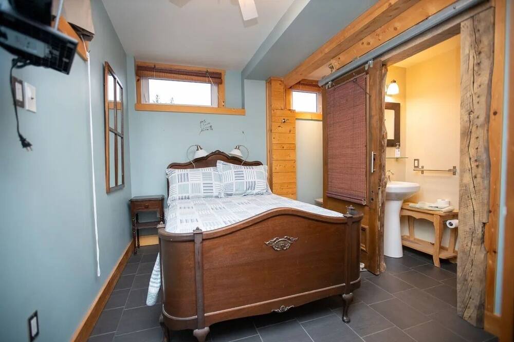 Photo of Bedroom in Livingstone Cove