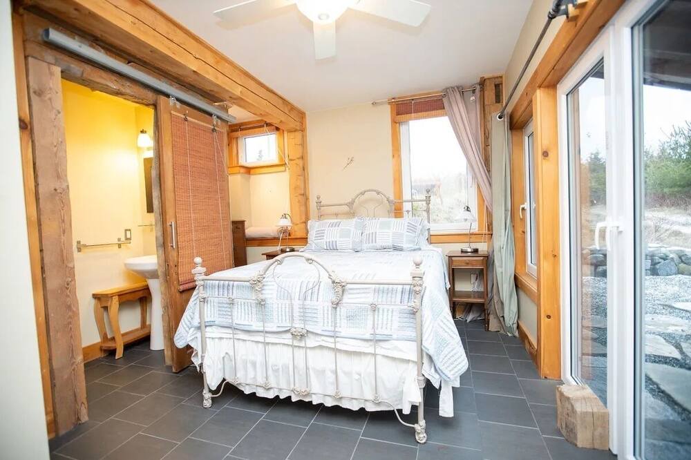 Photo of Bedroom in Livingstone Cove