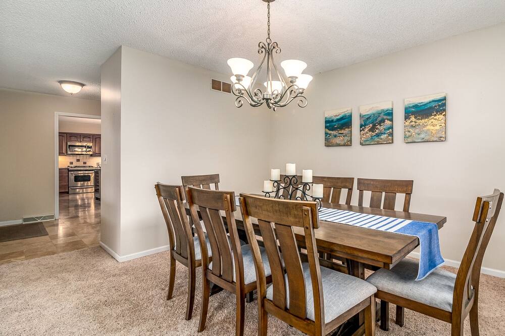 Photo of Others in Elgin