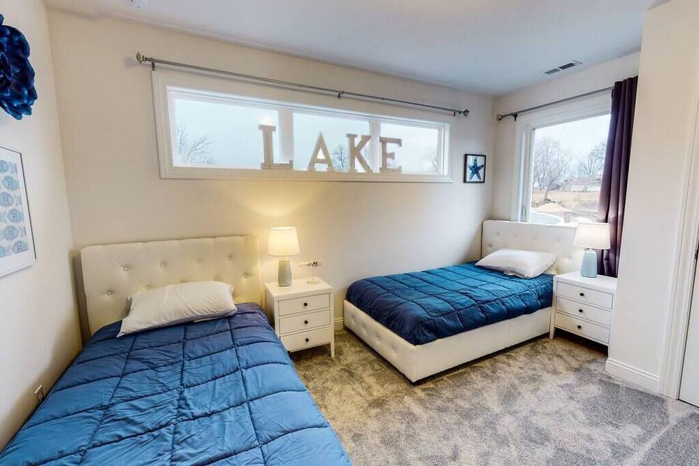 Photo of Bedroom in Lake Dalecarlia