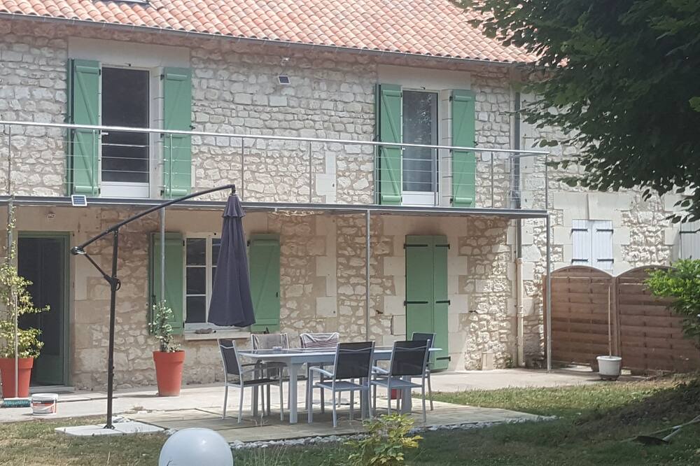 Photo of Outdoor in Parcay-sur-Vienne