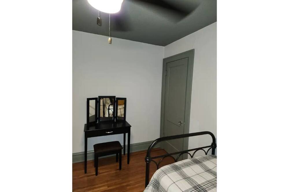 Photo of Bedroom in Cottage Grove
