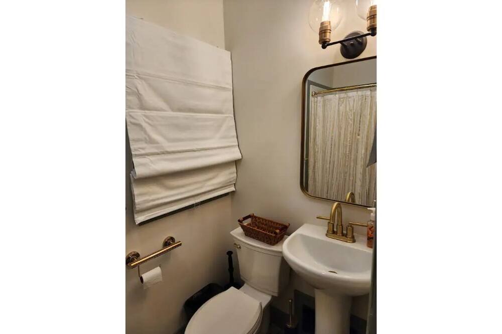 Photo of Bathroom in Cottage Grove