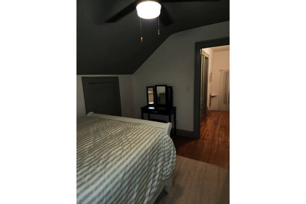 Photo of Bedroom in Cottage Grove