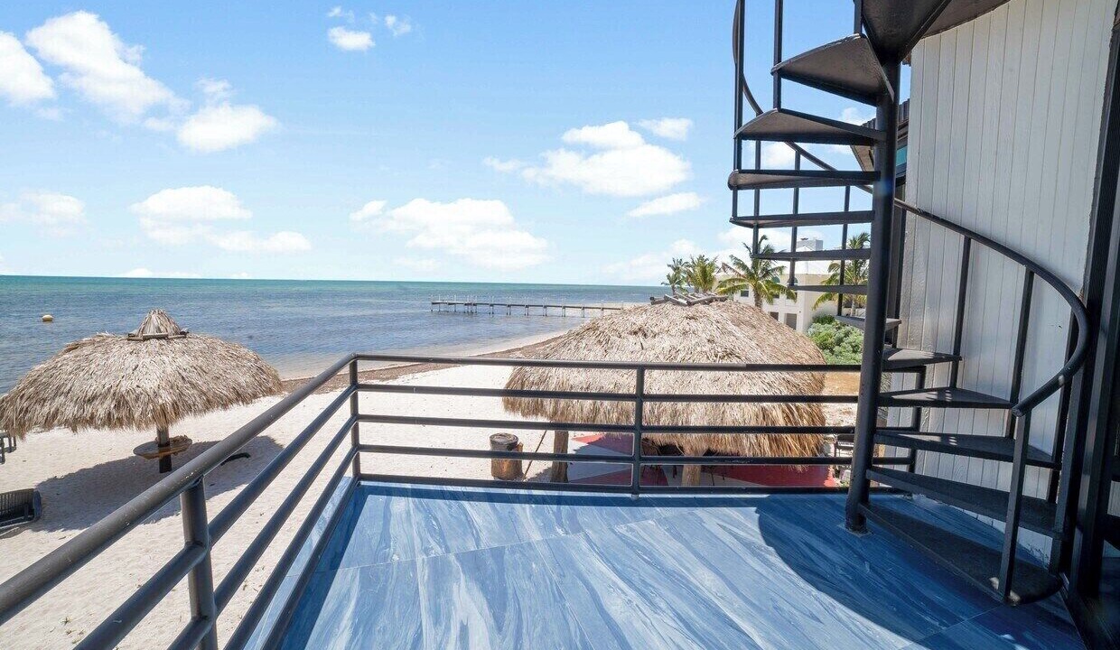 Photo of Patio Balcony in Long Beach Estates