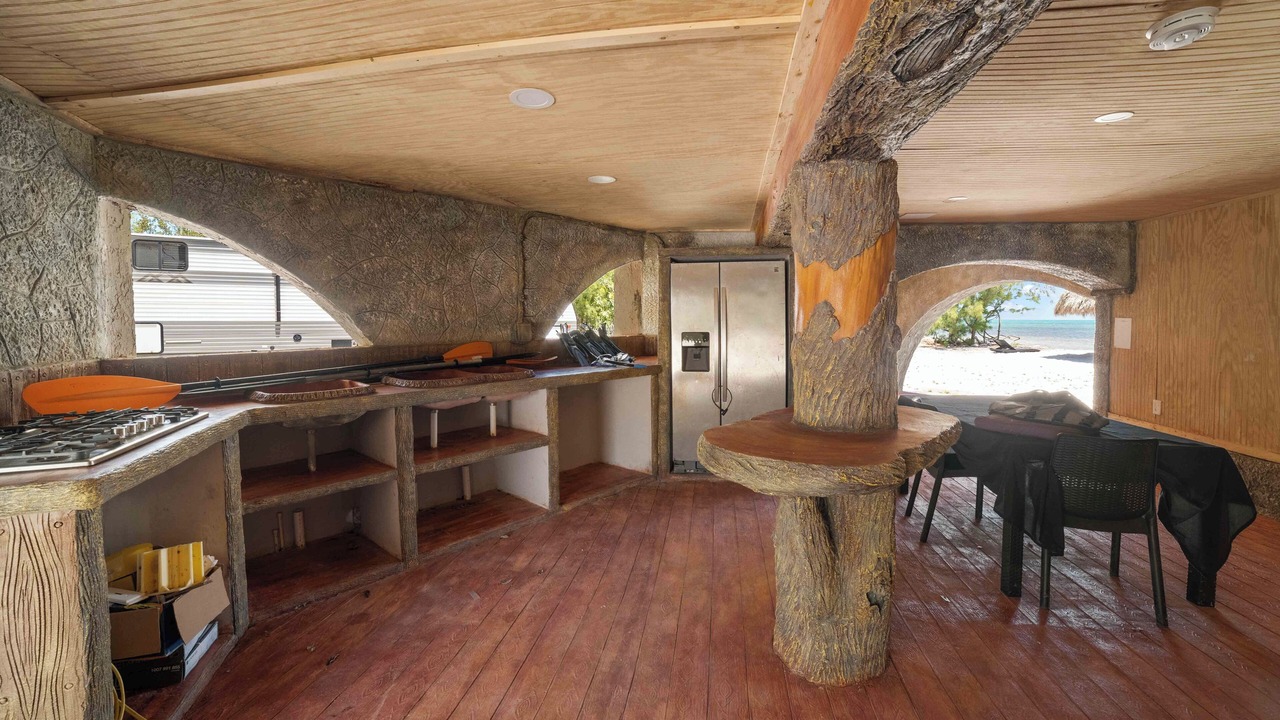 Photo of Others in Long Beach Estates