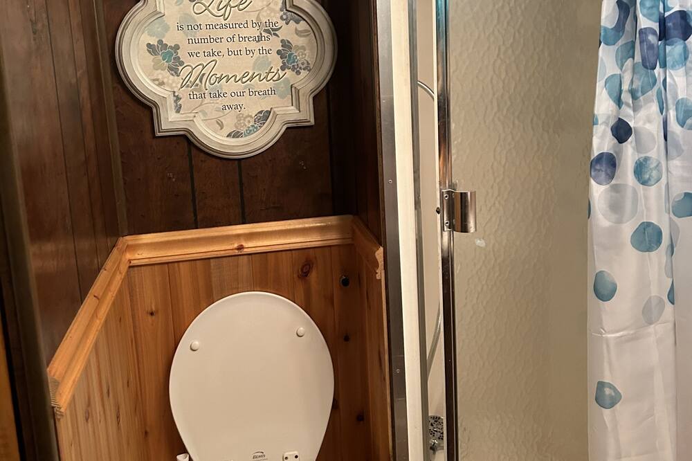 Photo of Bathroom in Prestonsburg
