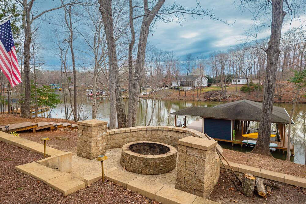 Photo of Outdoor in Wise
