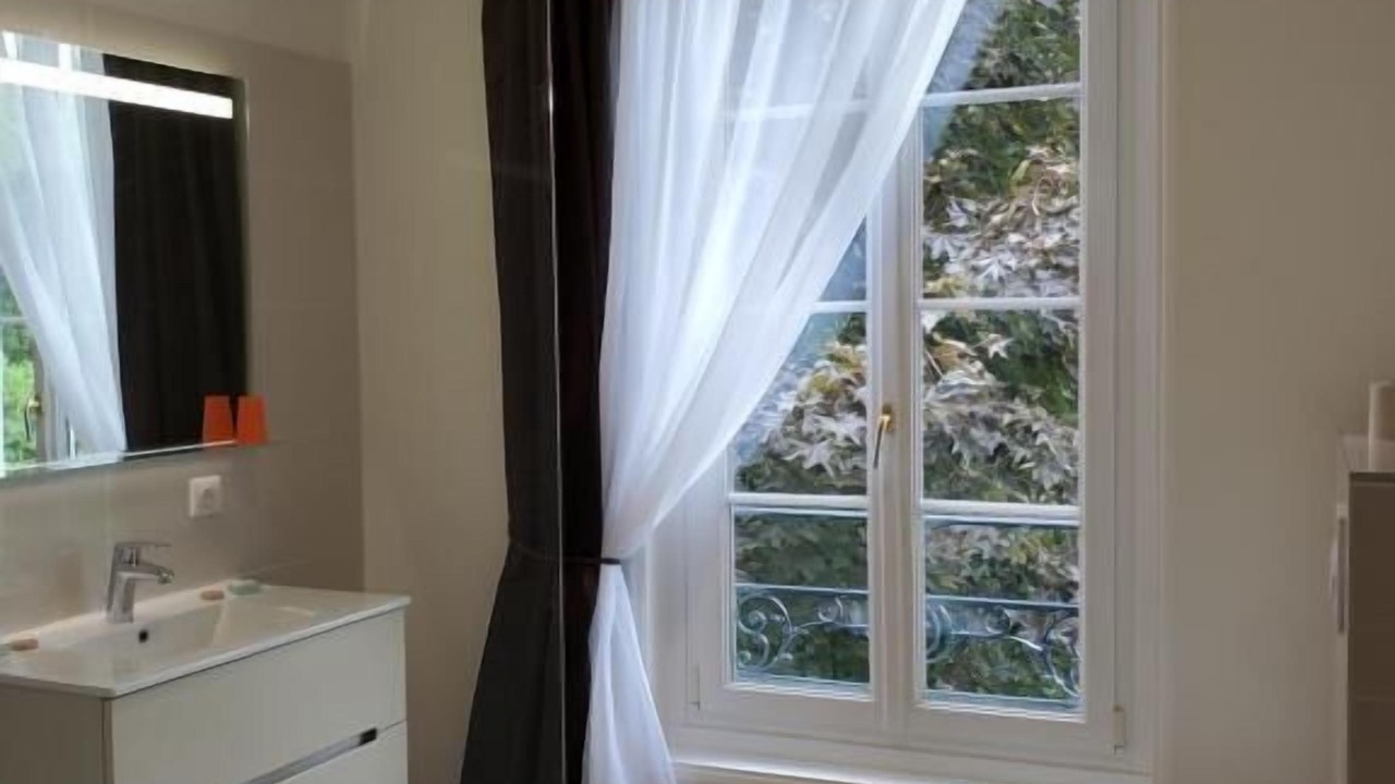 Photo of Bathroom in Cognac