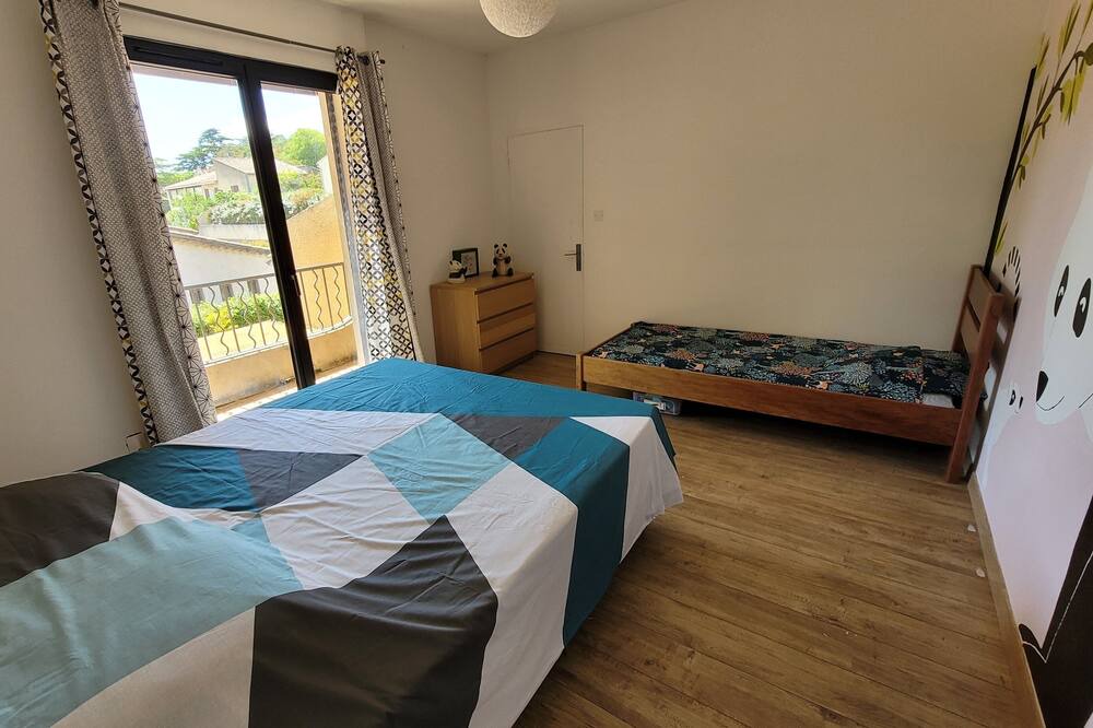 Photo of Bedroom in Pont-Saint-Esprit